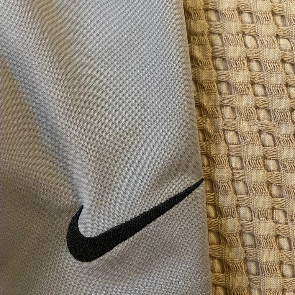Nike Dri-Fit shorts - Picture 3 of 4